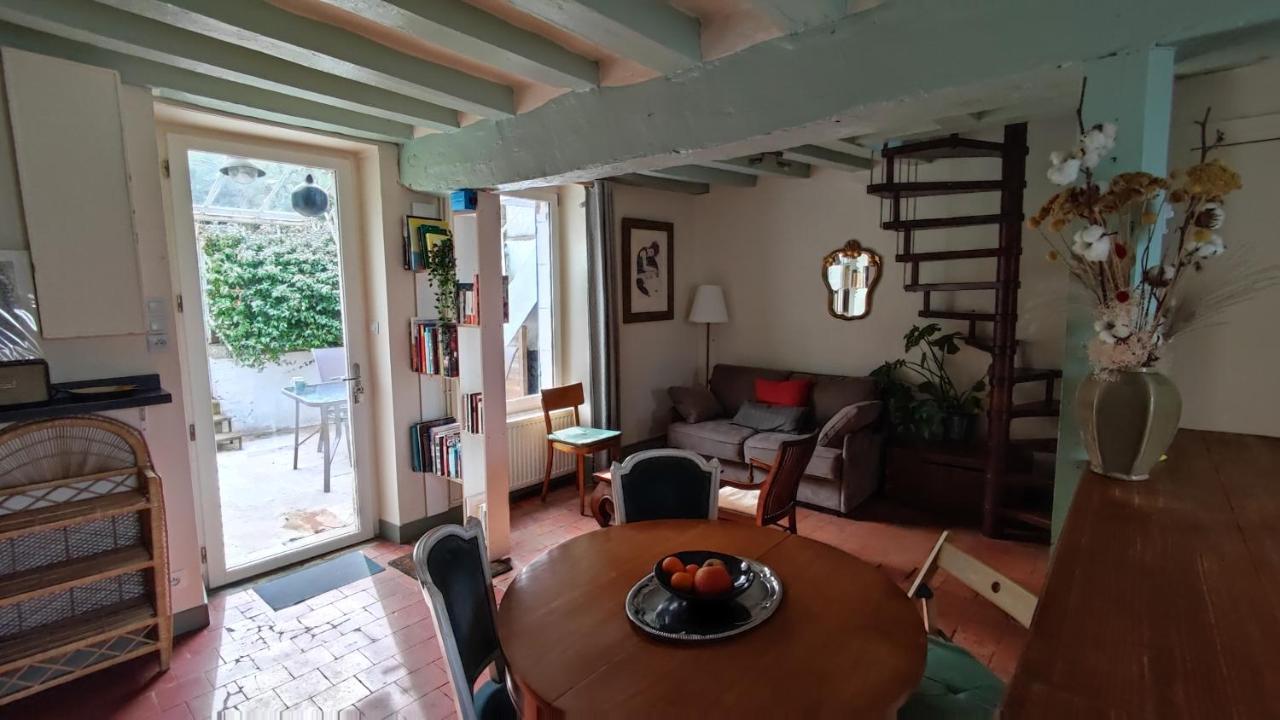 Вилла La Chaumiere De Chaumont Экстерьер фото